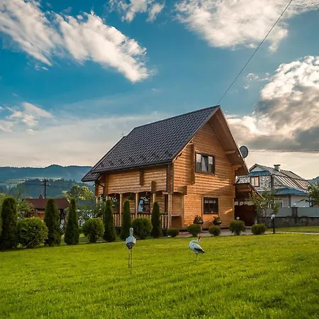 Pannochka بيت خشبي *